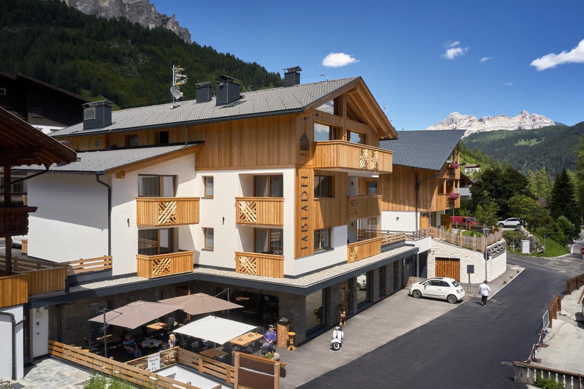 Hotel Tabladel Calfosch Extérieur photo